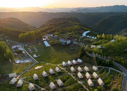 Hubei Shiyan - Fairytale Valley Sky Ranch