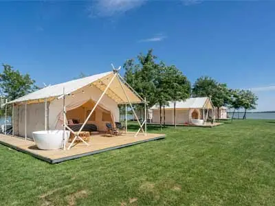geodesic domes glamping