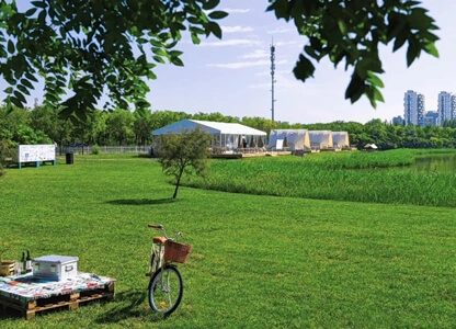 Tianjin Dongli District - Camping by the Lake