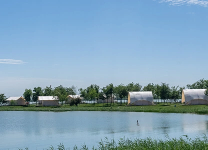 Tianjin Dongli District - Camping by the Lake